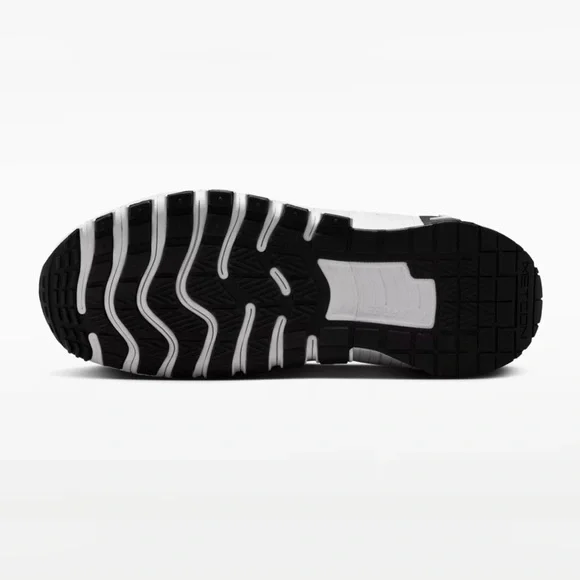 Nike Black and White Slip-On Training Sneakers / Nike Free Metcon 6 - NEW!! - Picture 9 of 12